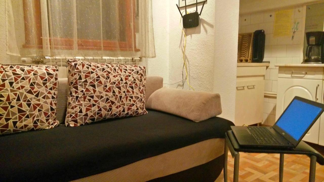 Rompromo Plus Accommodation Bukarest Eksteriør billede
