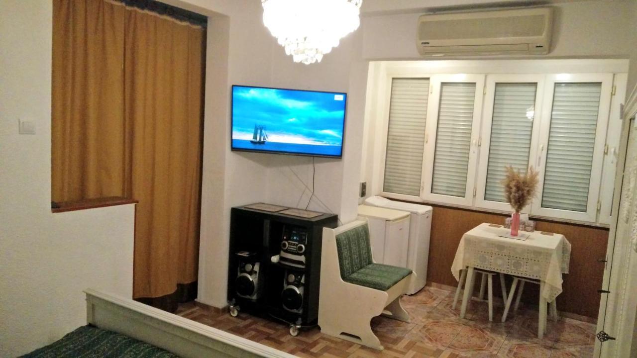 Rompromo Plus Accommodation Bukarest Eksteriør billede