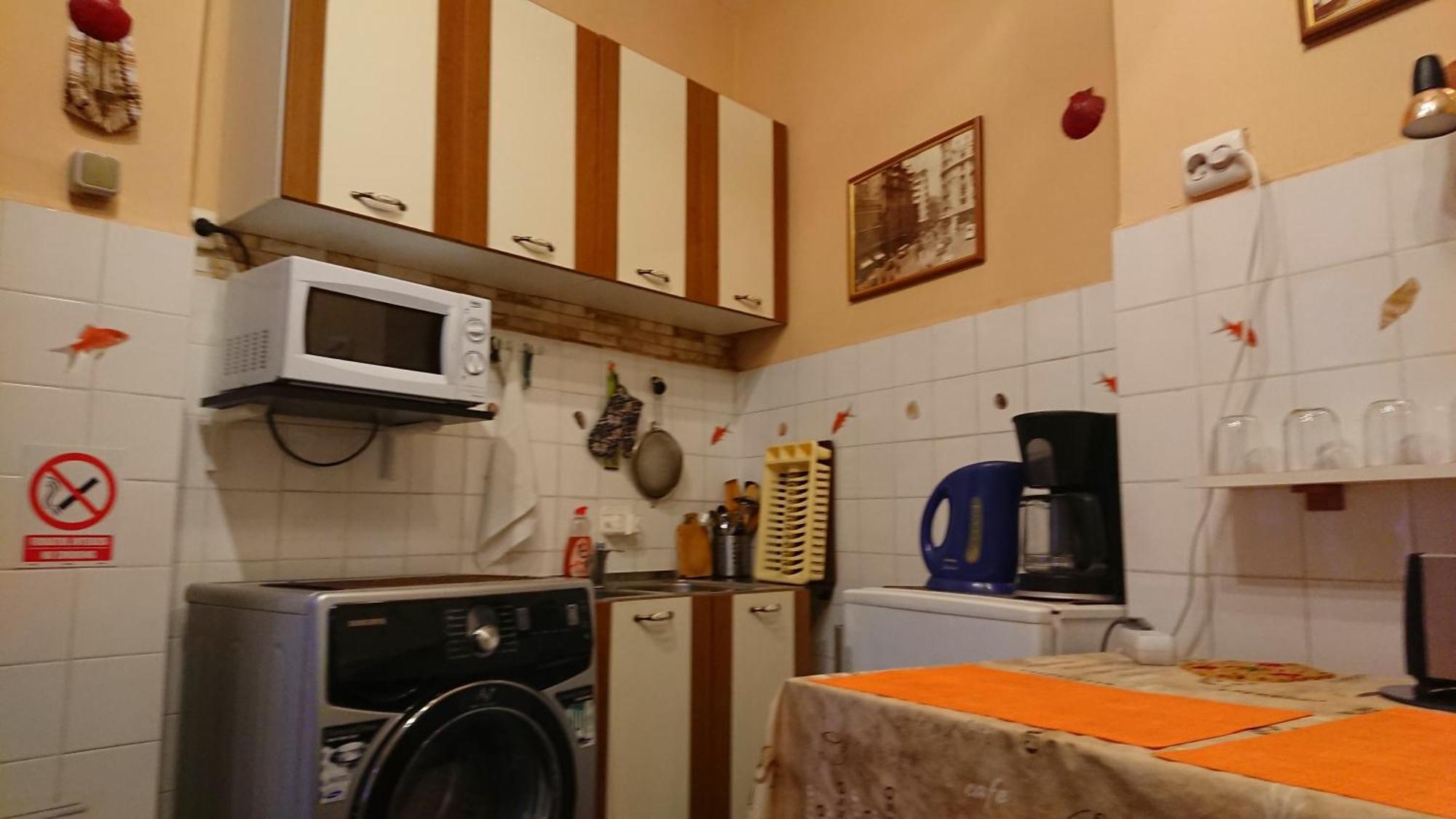Rompromo Plus Accommodation Bukarest Eksteriør billede